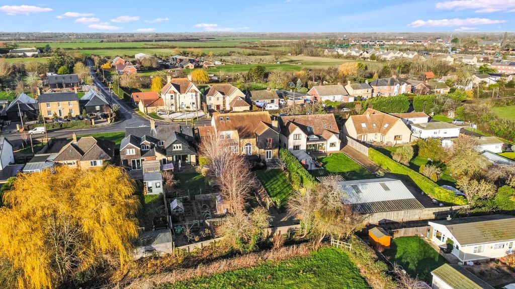 Property photo 2 of 40 Drone (1).Jpg