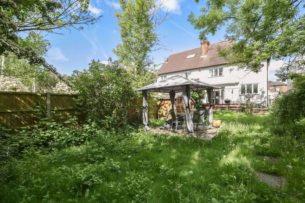 Property photo 3 of 11