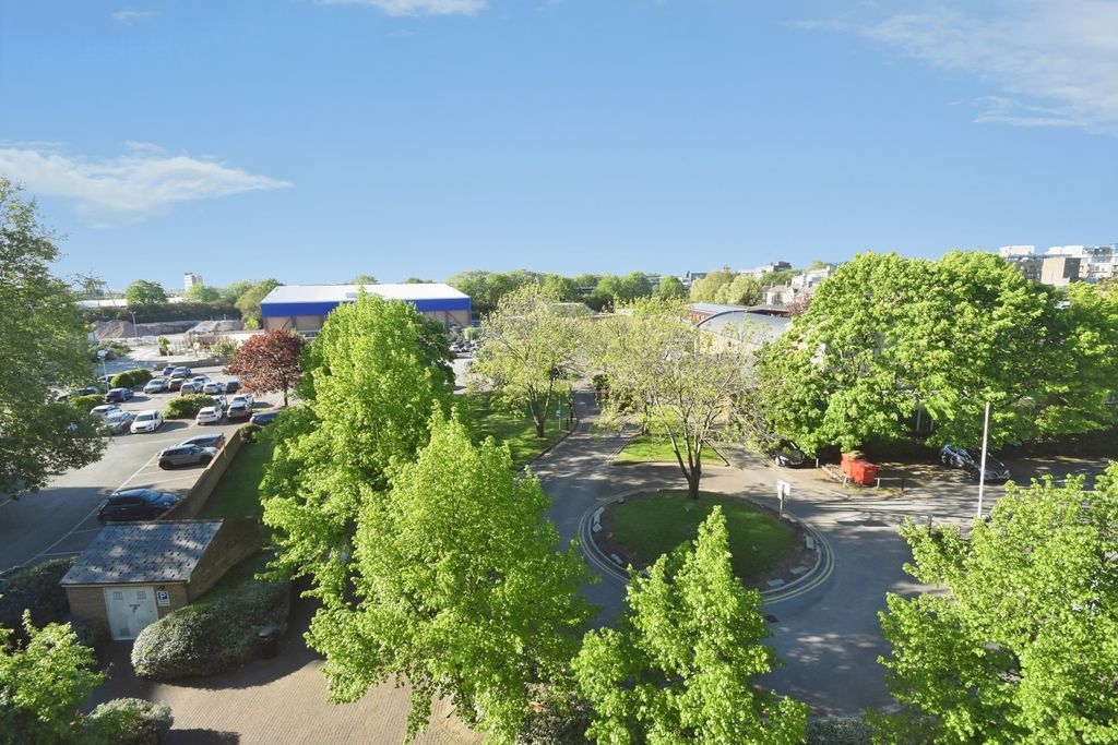 Property photo 2 of 4 Pbox-Img.Jpg