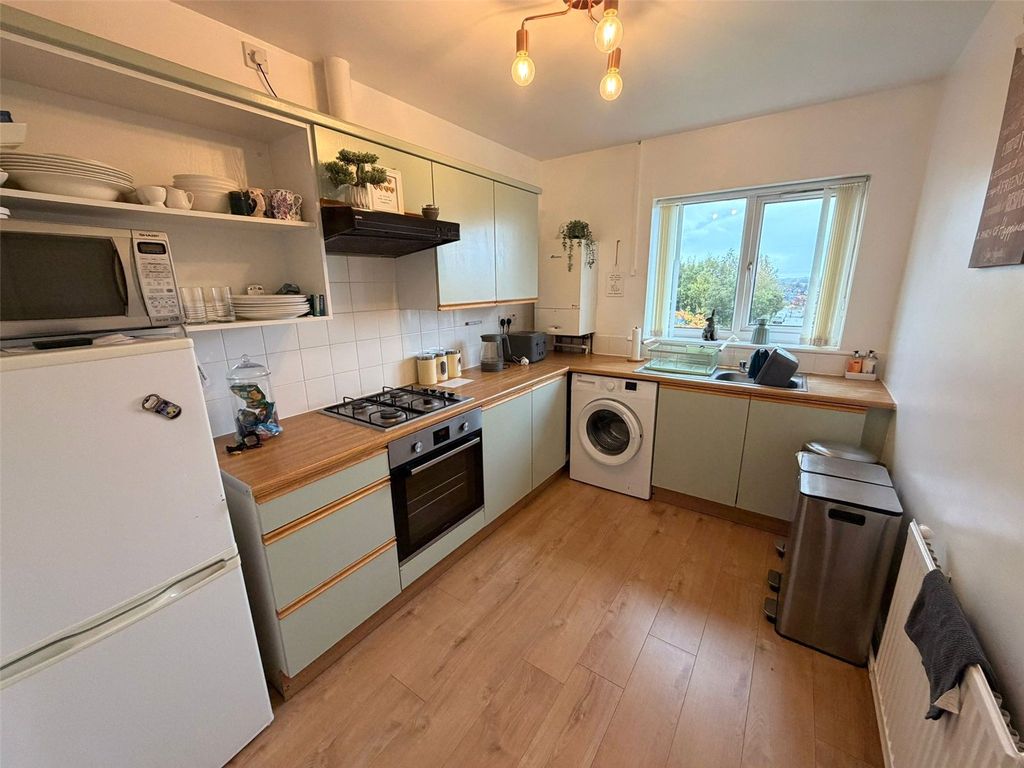 Property photo 3 of 8 Picture No. 17