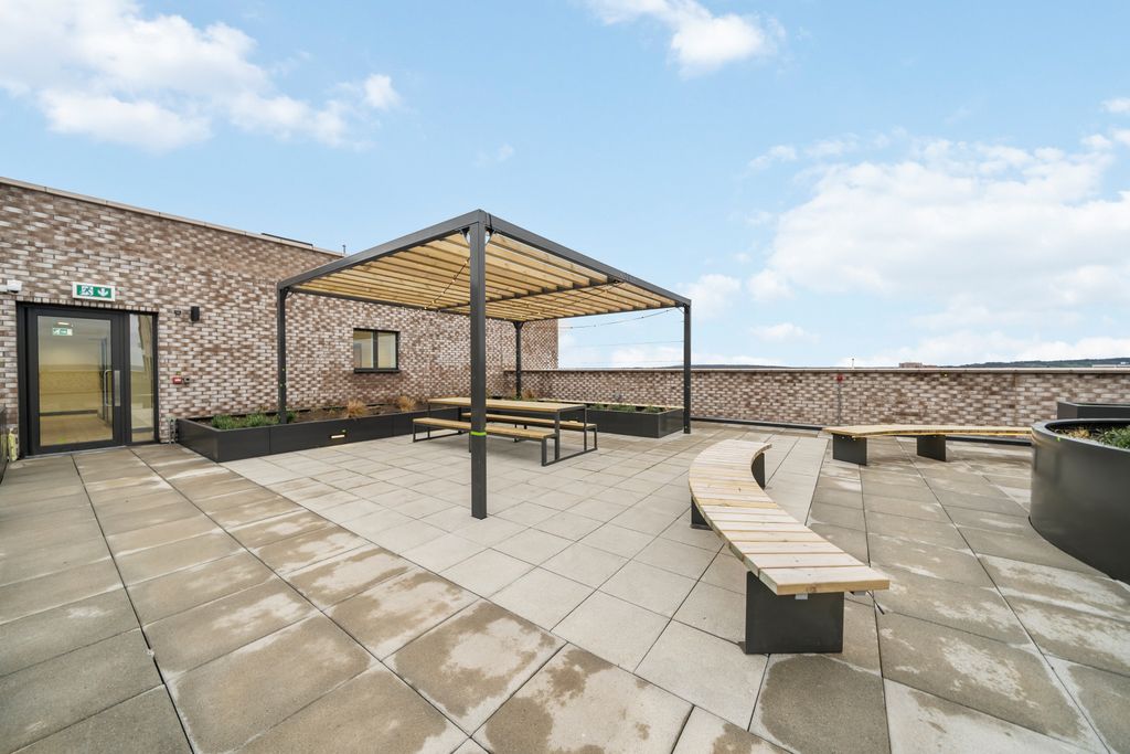 Property photo 2 of 5