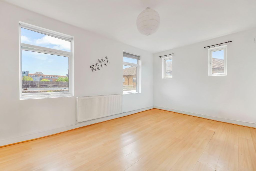 Property photo 1 of 11 A.Jpg