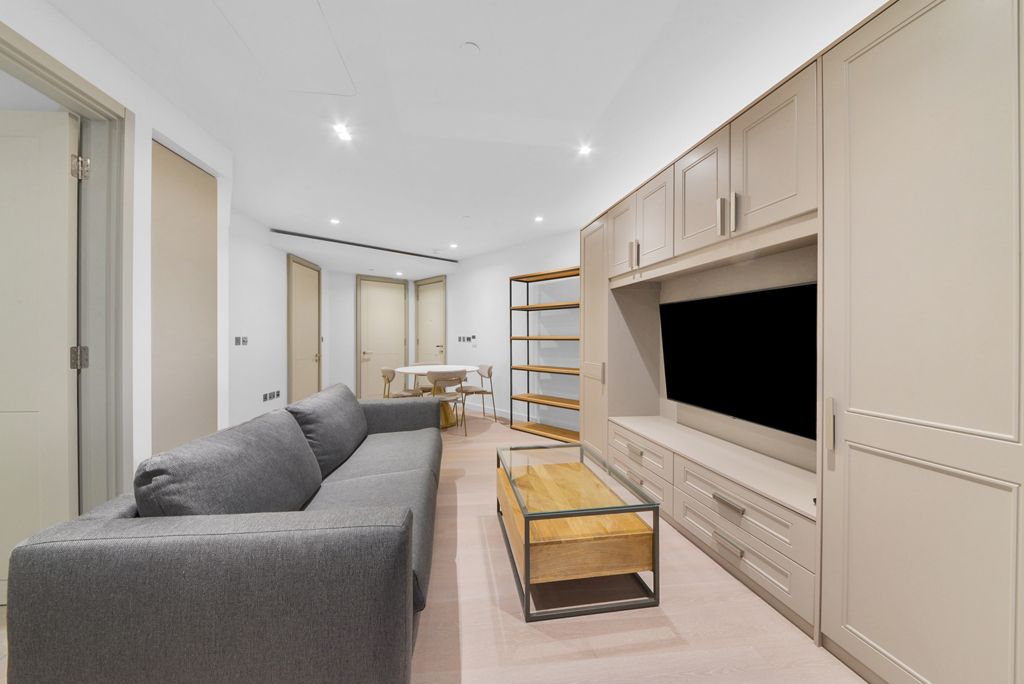 Property photo 3 of 21 Picture No. 17