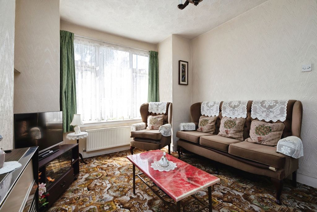 Property photo 2 of 16 Pbox-Img.Jpg