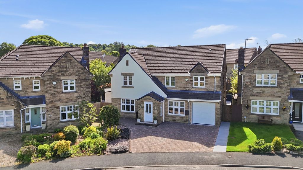 Property photo 1 of 53