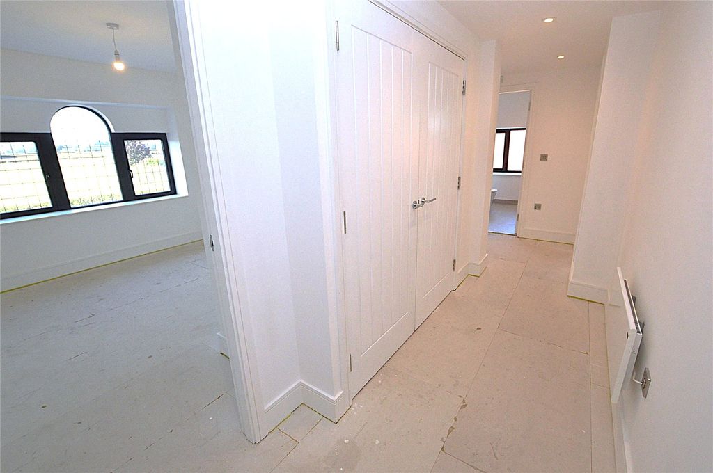 Property photo 2 of 12 Picture No. 06