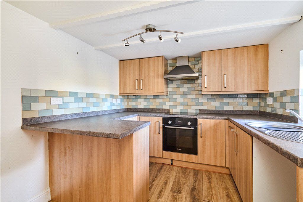 Property photo 2 of 12 Kitchen