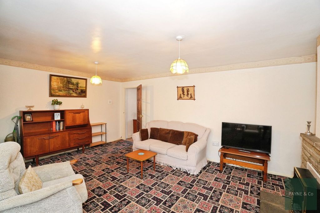 Property photo 3 of 16