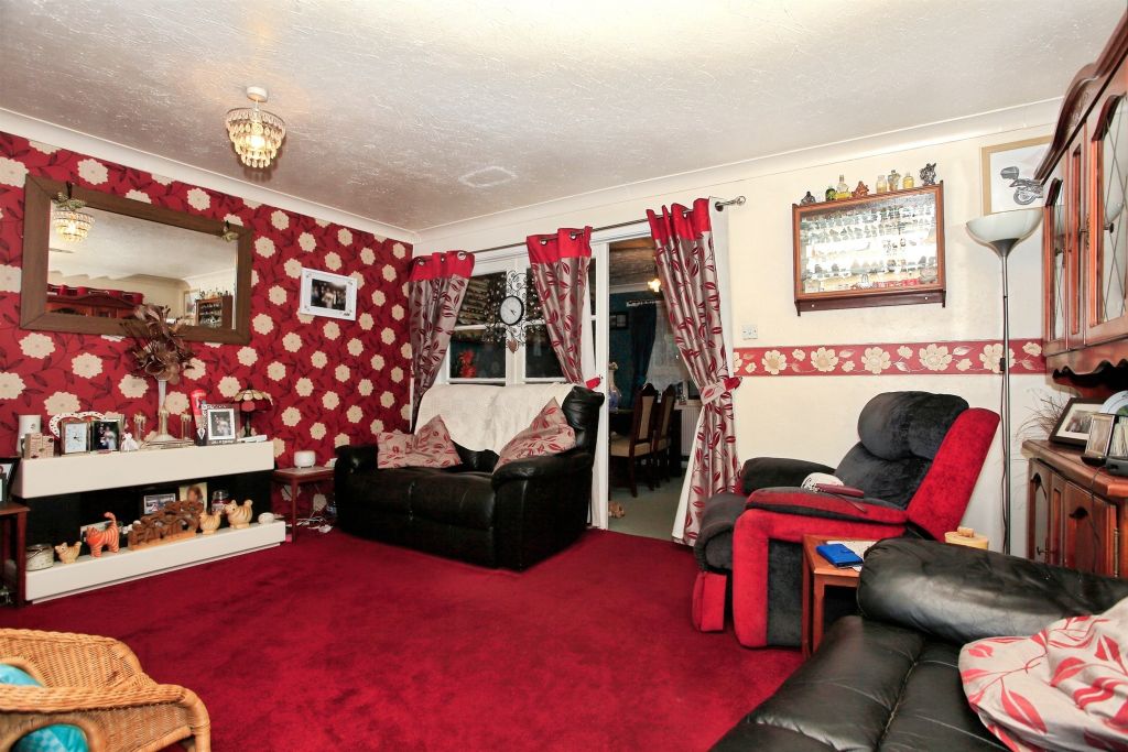 Property photo 3 of 11