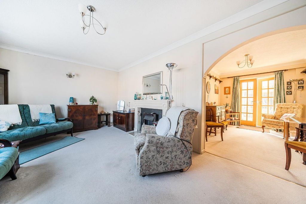 Property photo 1 of 19 22-6925667c92Fd5-1-69215Afeb34F4-1381706-15-692089