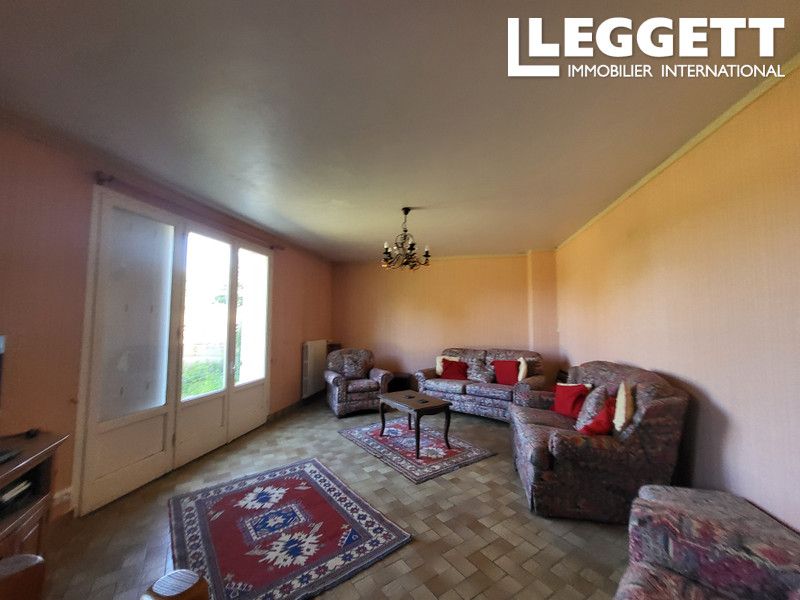 Property photo 2 of 10