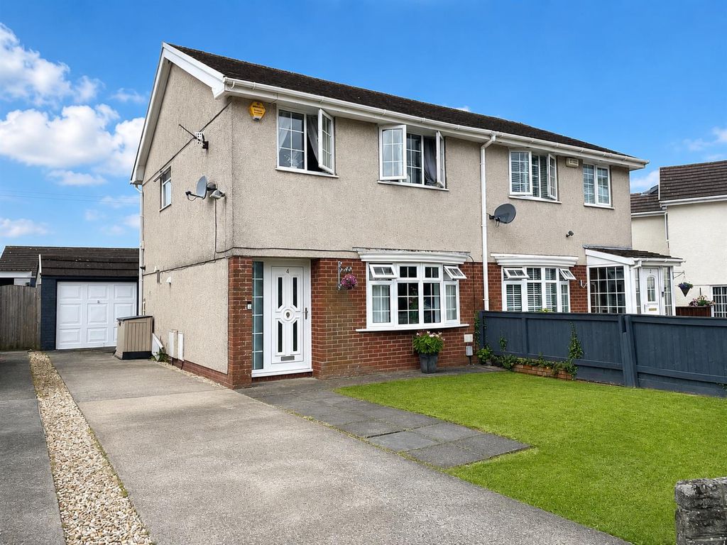 Property photo 1 of 19