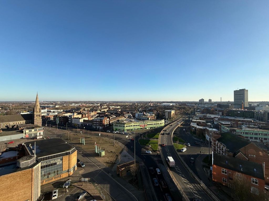 Property photo 1 of 11