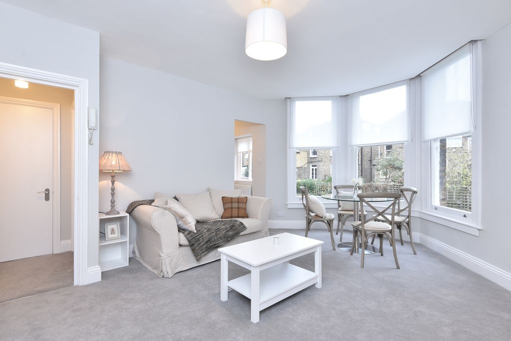 Property photo 3 of 13 404370 (3)