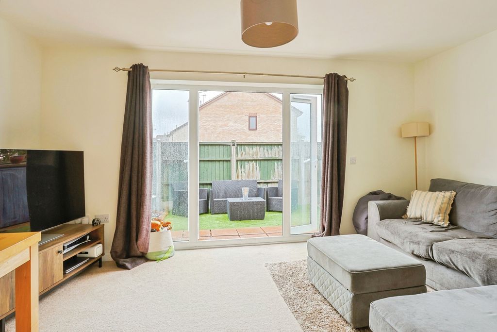 Property photo 3 of 20 Pbox-Img.Jpg