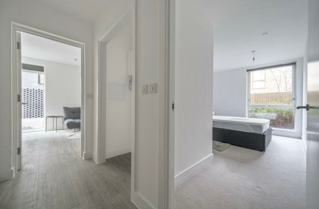 Property photo 2 of 13 Hallway