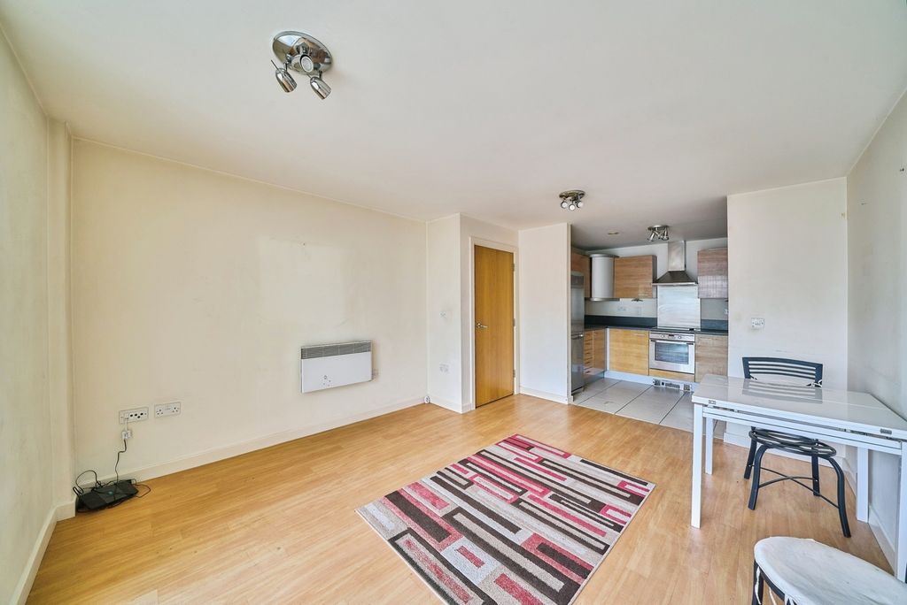 Property photo 3 of 16 Photo