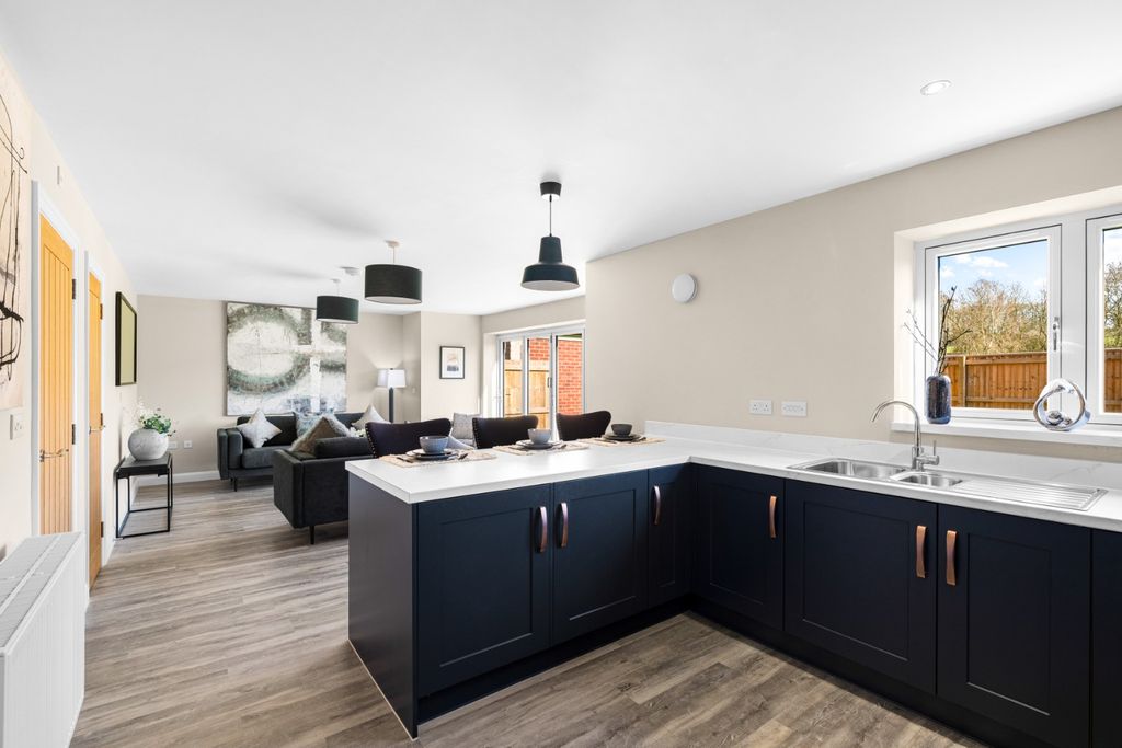 Property photo 2 of 36 4993213