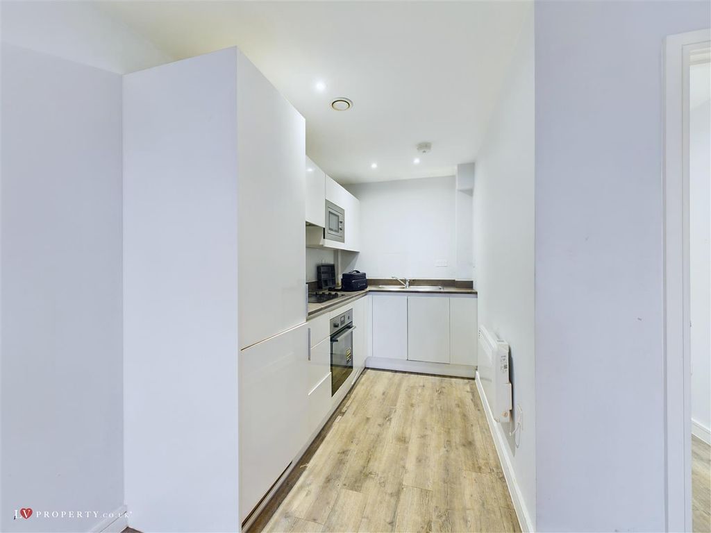 Property photo 2 of 7 Cam05016G0-Pr0014-Still003.Jpg