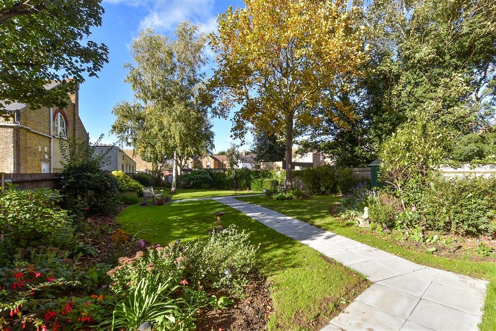 Property photo 2 of 12 Grounds 2