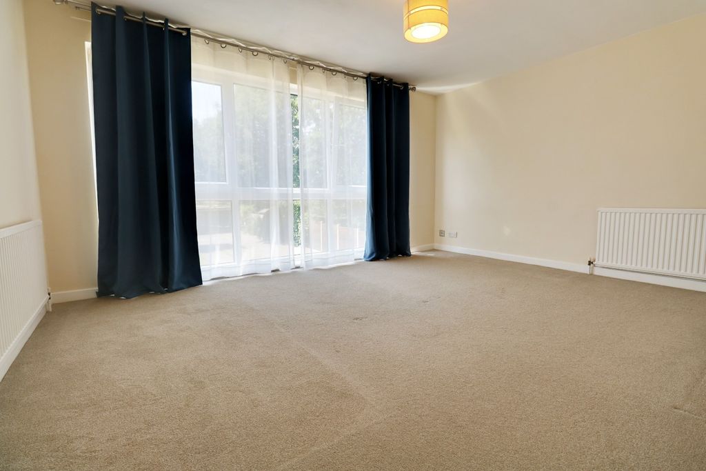 Property photo 1 of 12 5222480