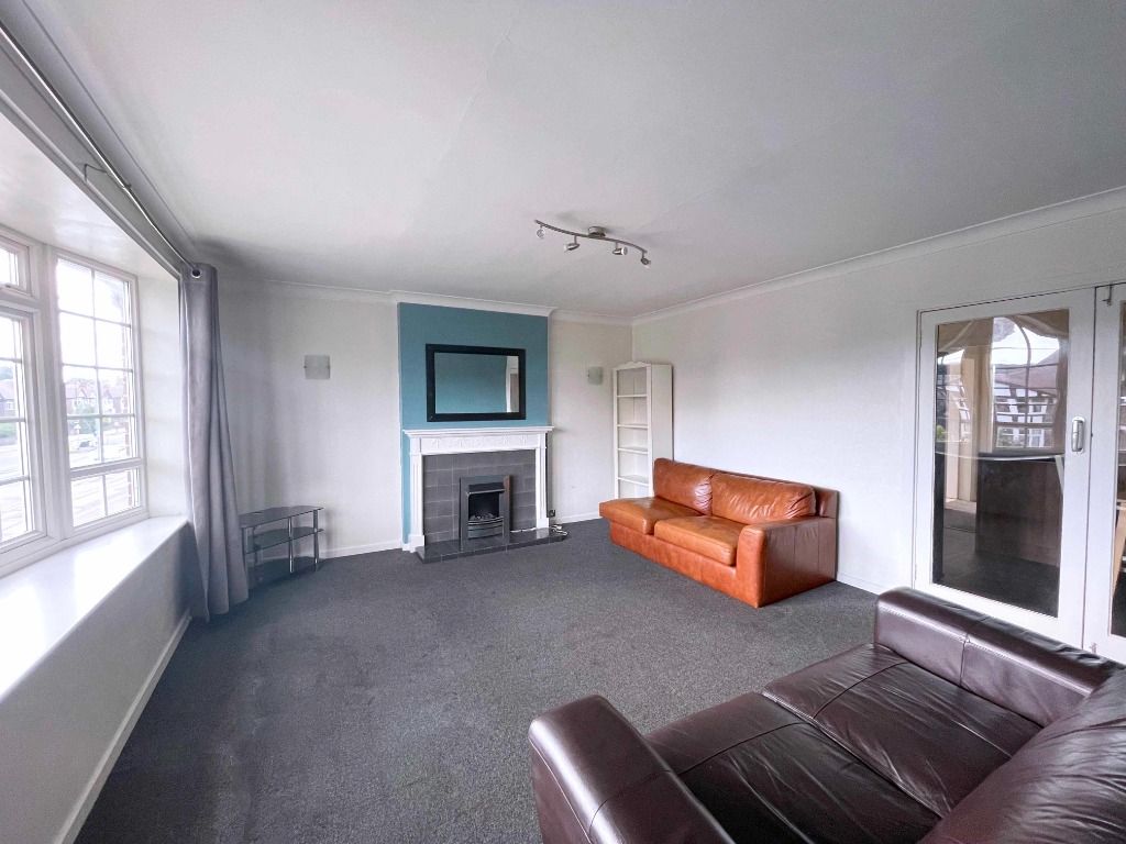 Property photo 3 of 6