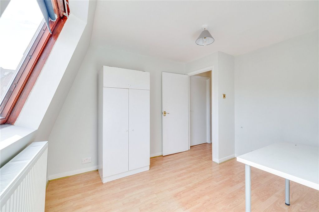 Property photo 3 of 11 Picture No. 06