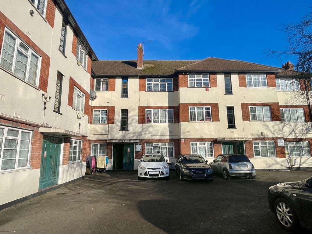Property photo 1 of 8