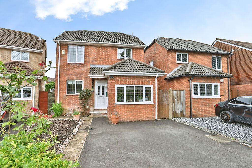 Property photo 1 of 18 Pbox-Img.Jpg