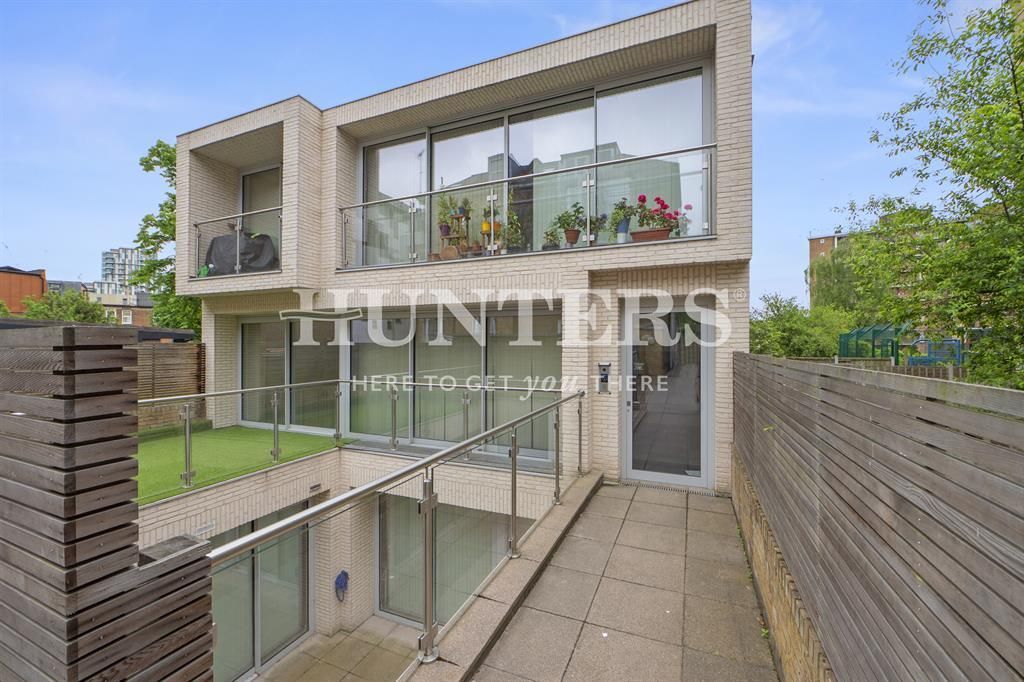 Property photo 2 of 6 External
