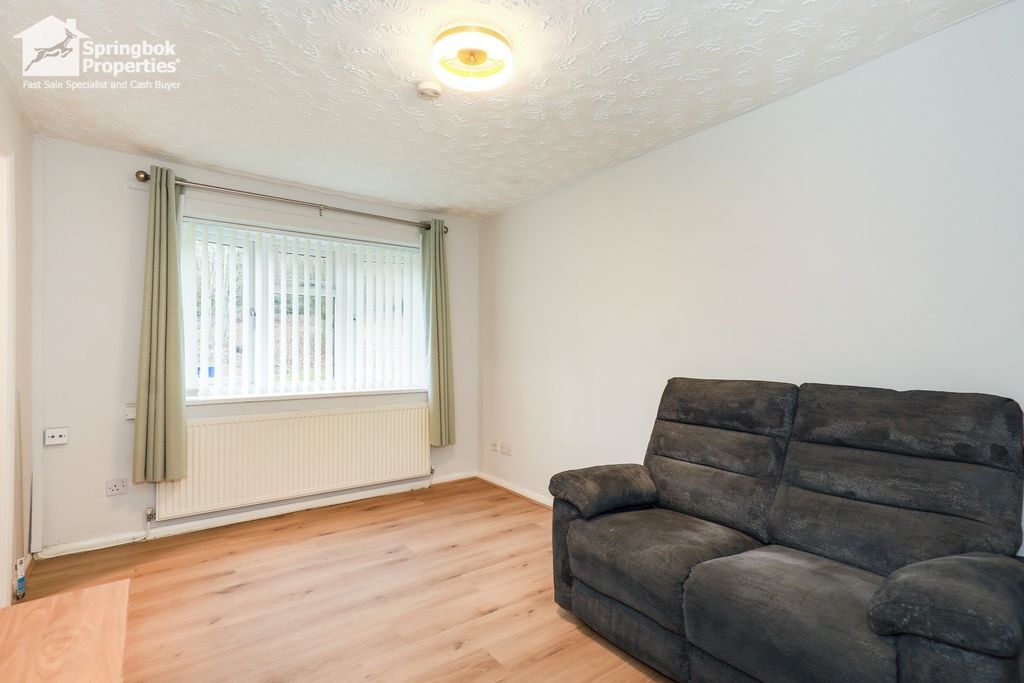 Property photo 2 of 14 1