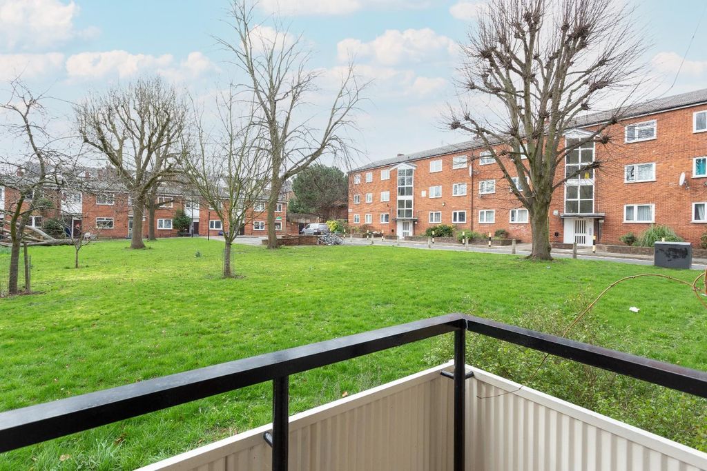 Property photo 2 of 12 Img_2181 Copy.Jpg