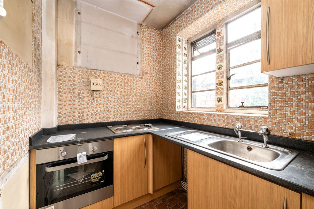 Property photo 3 of 11 Picture No. 01