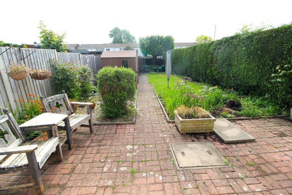 Property photo 3 of 14 Garden