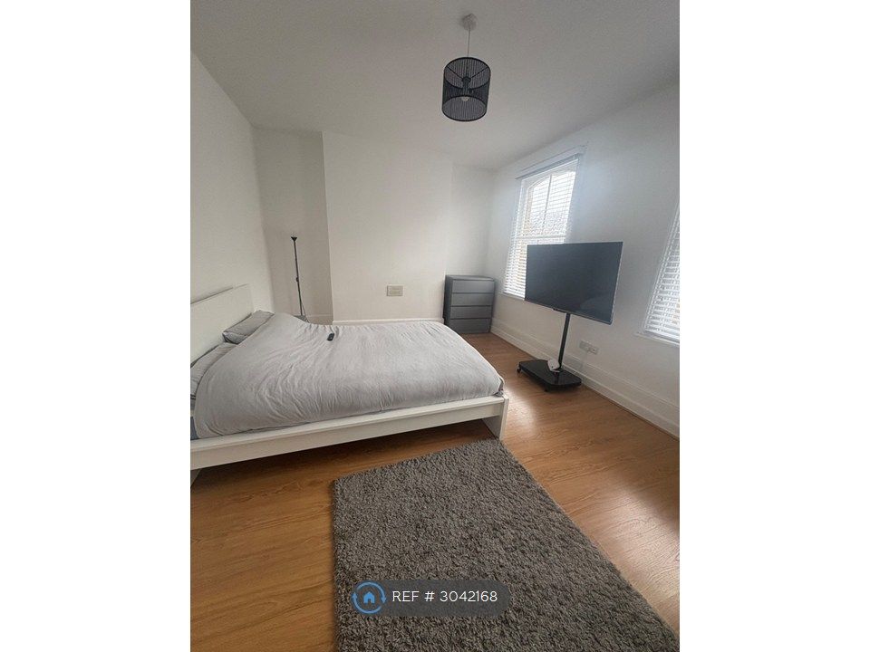 Property photo 3 of 5