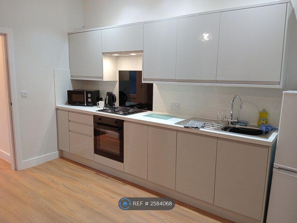 Property photo 1 of 10 Shared Kitchen Diner