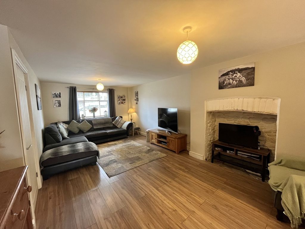 Property photo 3 of 19 Not Specified