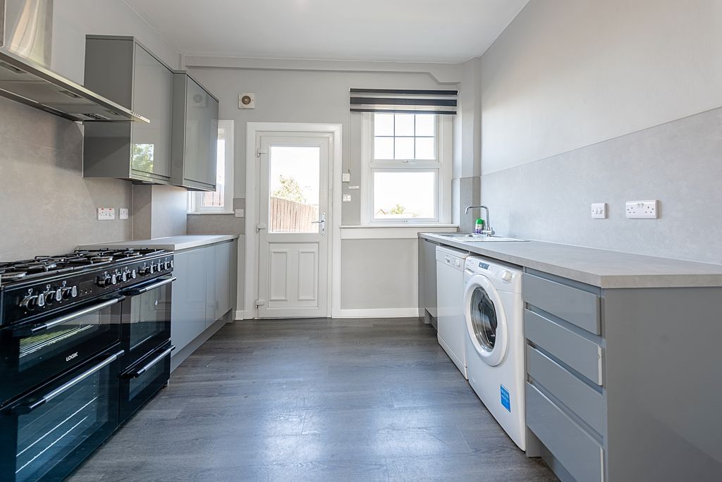 Additional image 7 of 4 bed flat for saleStobhill Road, Gorebridge EH23