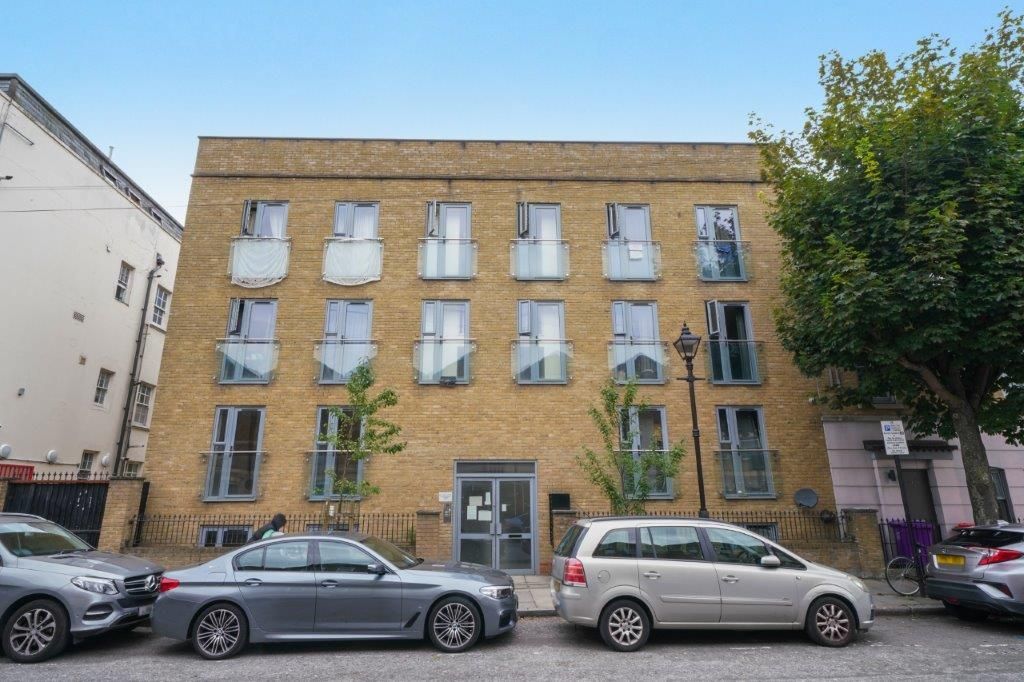 Property photo 1 of 9