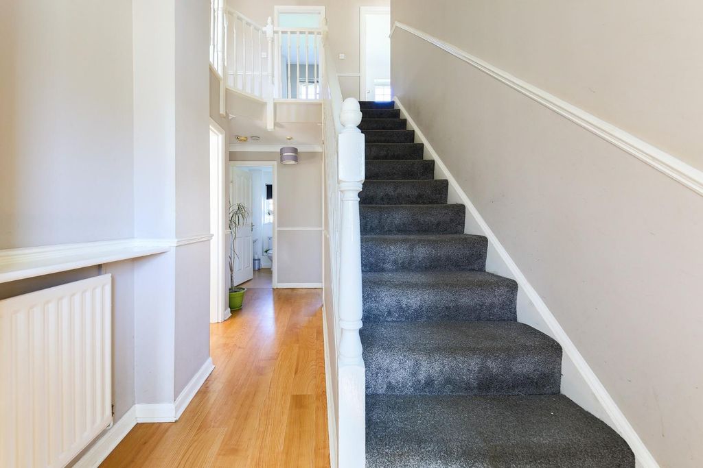 Property photo 3 of 15 Hallway