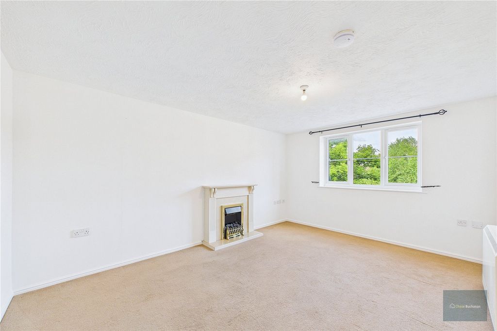 Property photo 2 of 7 Picture No. 17