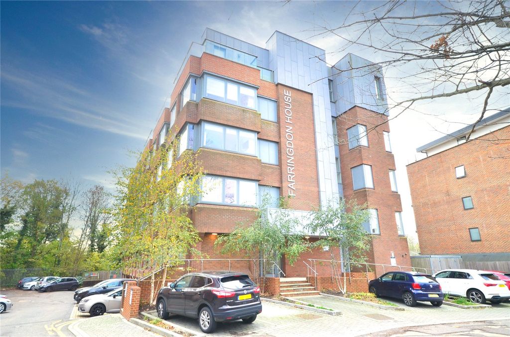 Property photo 1 of 11 Front