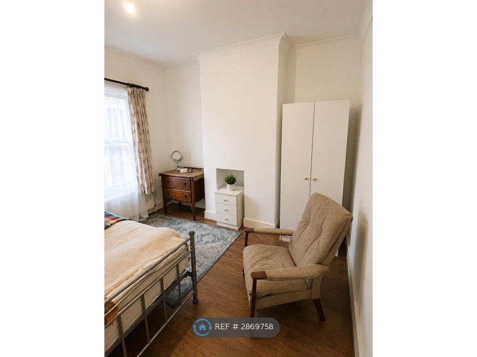 Property photo 3 of 4