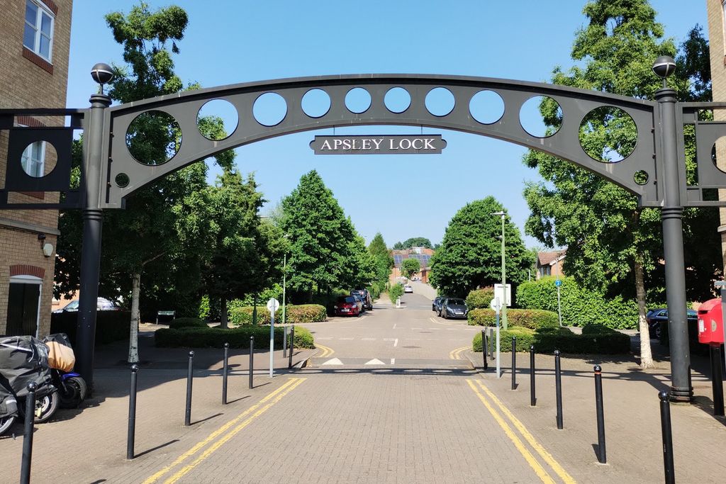 Property photo 1 of 22