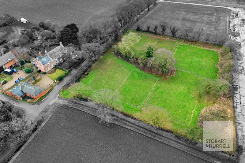 Property photo 2 of 32 Plot Details