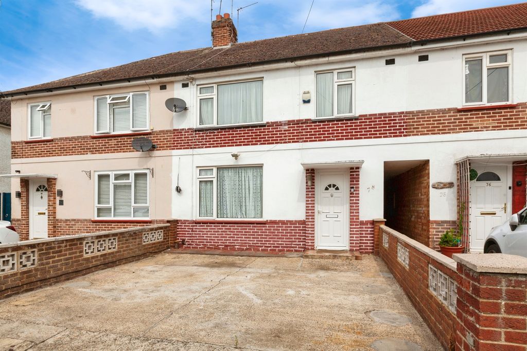 Property photo 1 of 17