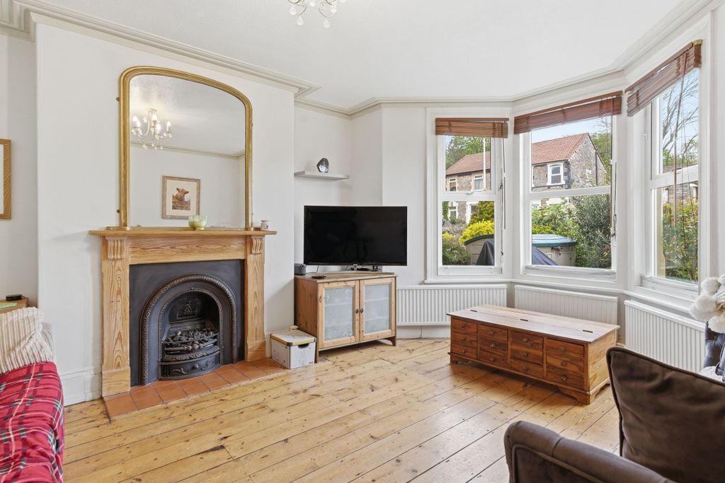 Property photo 3 of 45