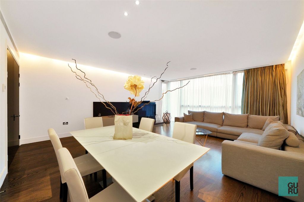 Property photo 3 of 17 Picture No. 04