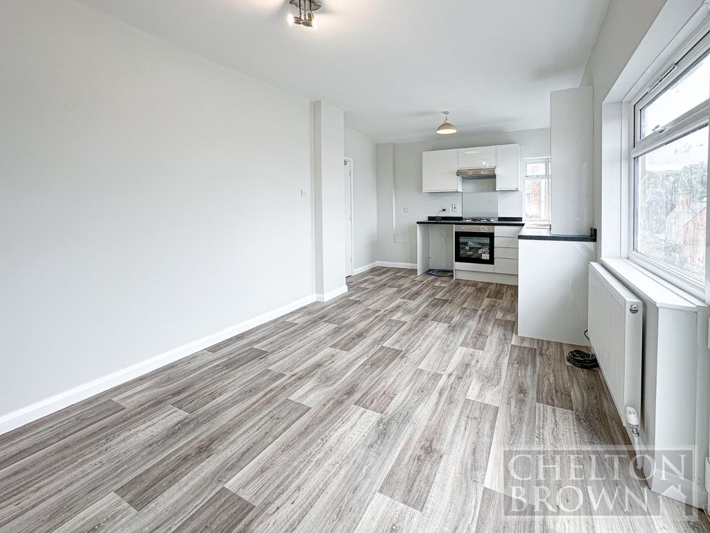 Property photo 3 of 18 Lounge/Kitchen