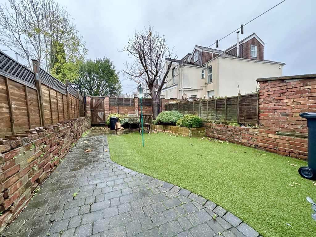 Property photo 3 of 24